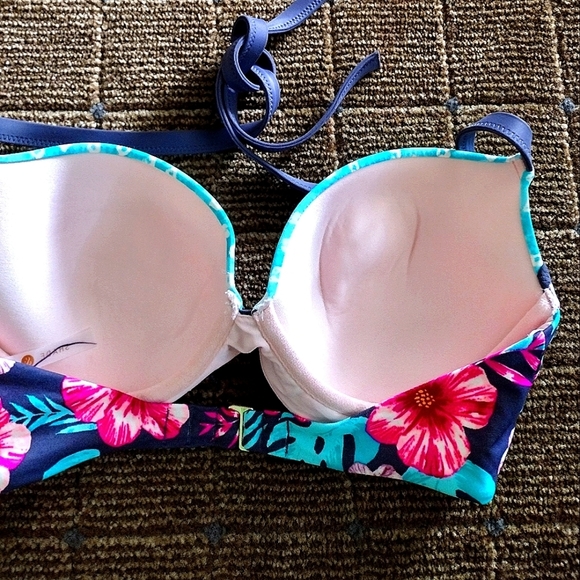Shade & Shore Bikini Top 36 C - Picture 3 of 4
